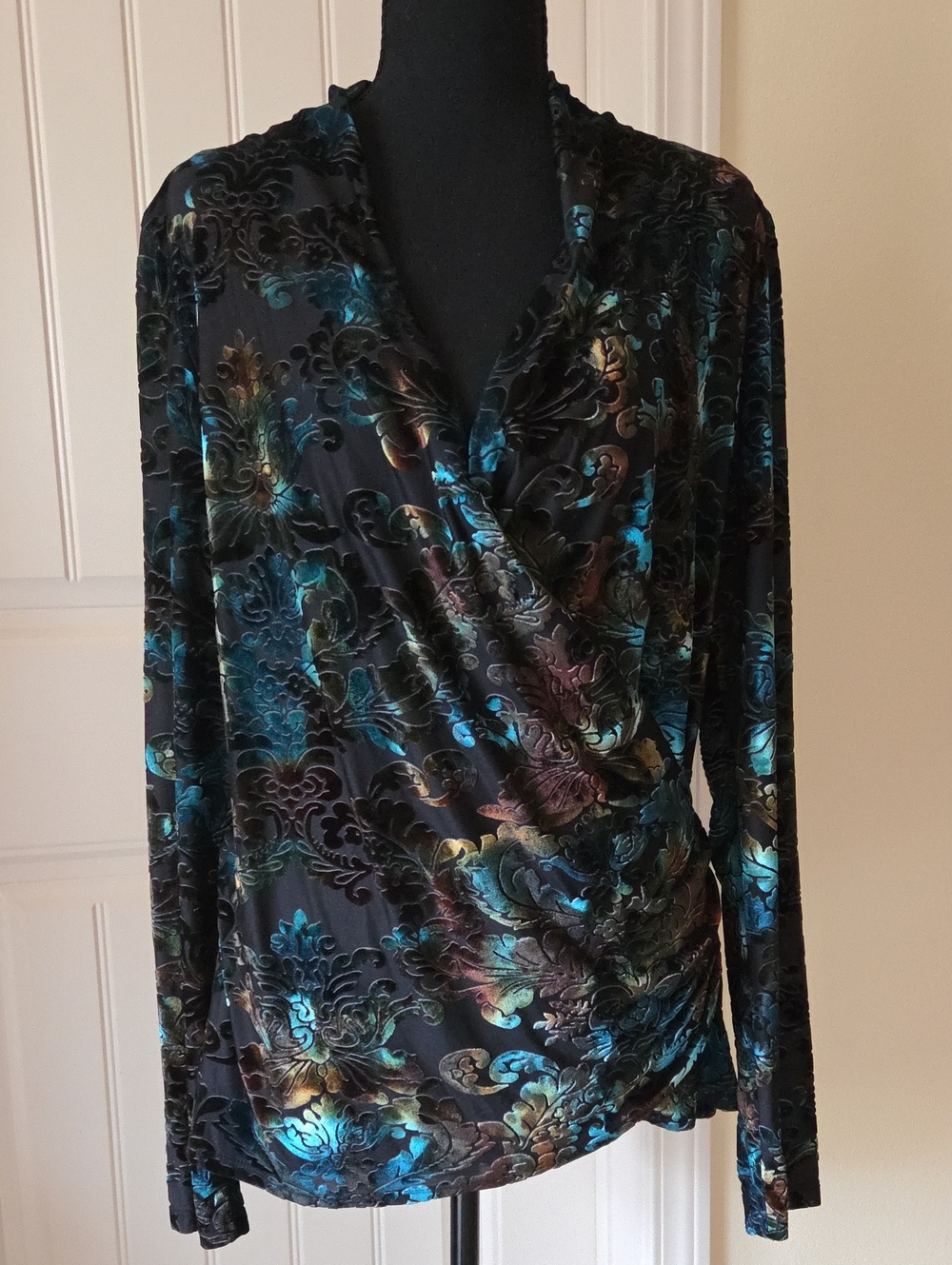 Karen Kane Black Multicolor Velvet Burnout Wrap Top, Size XL